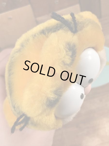 80年代頃のDakin社製のガーフィールドのビンテージのぬいぐるみ