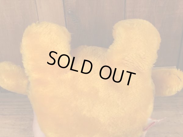 80年代頃のお座りしているガーフィールドのビンテージのぬいぐるみ