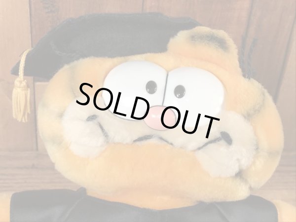 80年代頃の卒業のガーフィールドのビンテージのぬいぐるみ