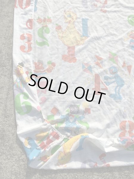 70〜80年代頃のセサミストリートのビンテージのボックスシーツ