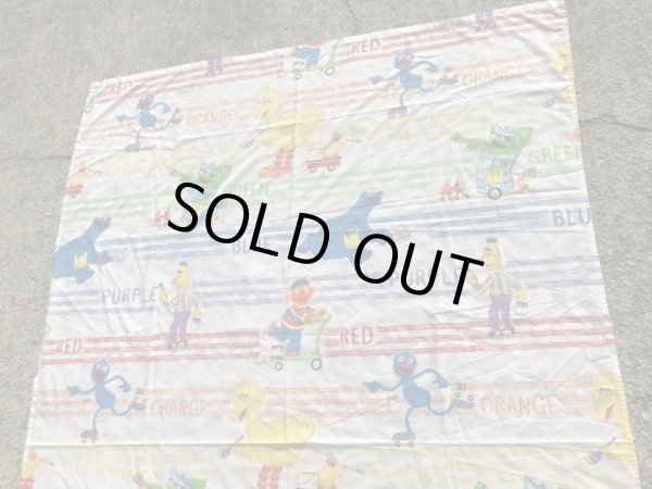 80年代頃のセサミストリートのビンテージのフラットシーツ