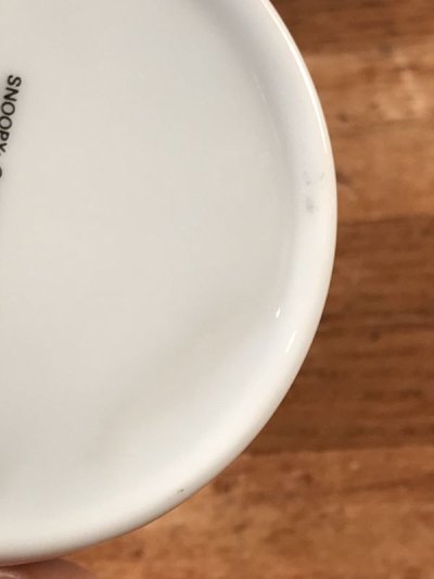 画像2: Peanuts Snoopy “Skiing” Ceramic Mug　スヌーピー　ビンテージ　マグカップ　陶器　70年代