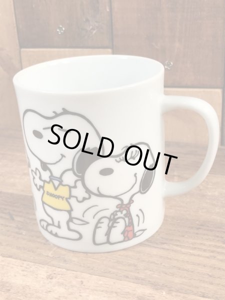 70’sのスヌーピーのヴィンテージのセラミックマグ