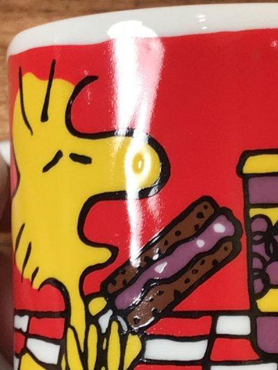 画像2: Peanuts Snoopy Woodstock “Grape Jelly” Ceramic Mug　ウッドストック　ビンテージ　マグカップ　陶器　70年代