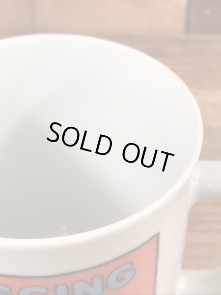 70’sのジョギングをしているスヌーピーのヴィンテージのセラミックマグ