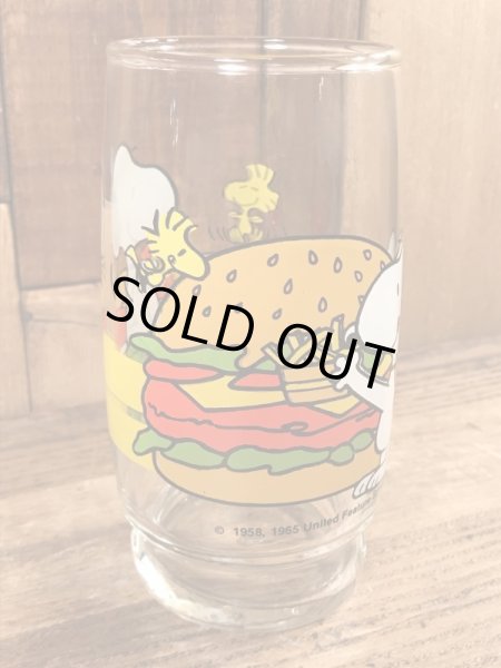 70〜80年代頃のハンバーガーのスヌーピーのビンテージのグラスコップ