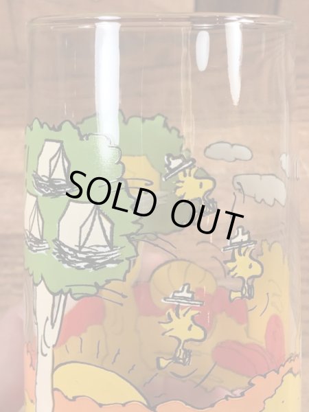 80年代頃のマクドナルドのスヌーピーのビンテージのグラスコップ