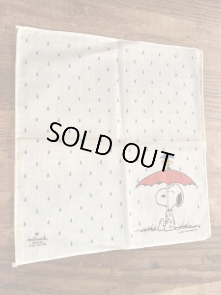 70〜80年代頃のHallmark社製のスヌーピーのビンテージのハンカチ