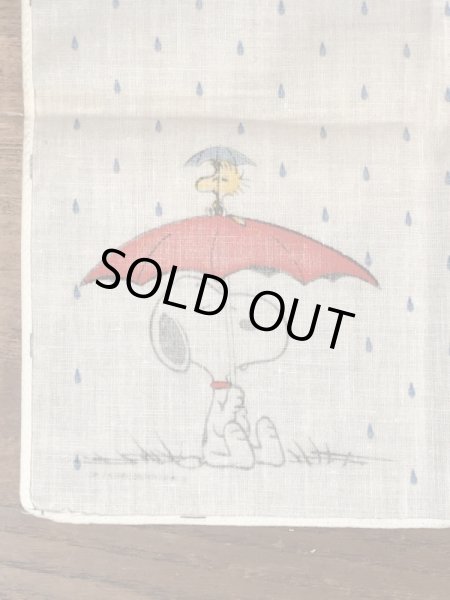 70〜80年代頃のHallmark社製のスヌーピーのビンテージのハンカチ