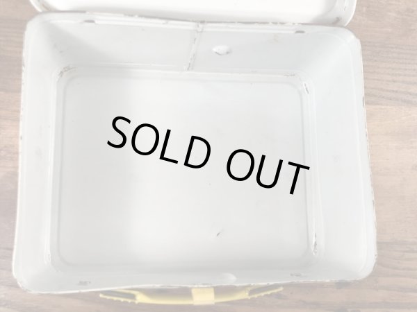 70年代頃のサーモス社製のスヌーピーのビンテージのランチボックス