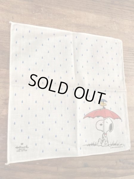 70〜80年代頃のホールマーク社製のスヌーピーのビンテージのハンカチ