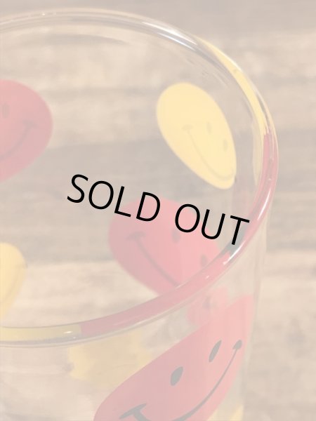 70’sのスマイルフェイスのヴィンテージのガラスコップ