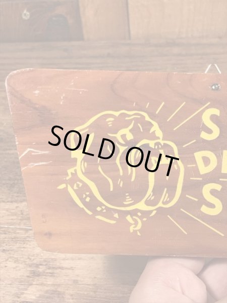 60年代頃のメッセージが書かれたビンテージの壁掛けウッドサイン