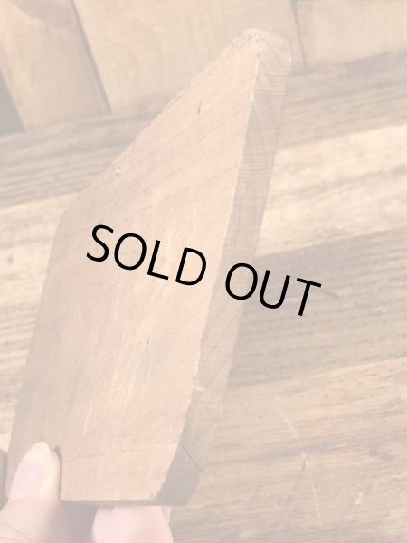 60’sのメッセージが描かれたヴィンテージのサインボード