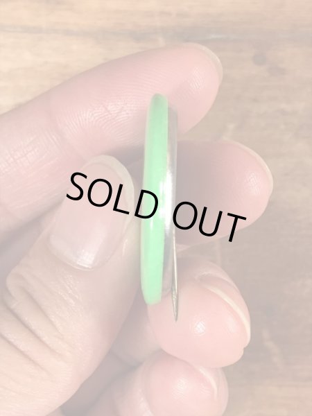 70年代頃のスマイルフェイスのビンテージの缶バッジ