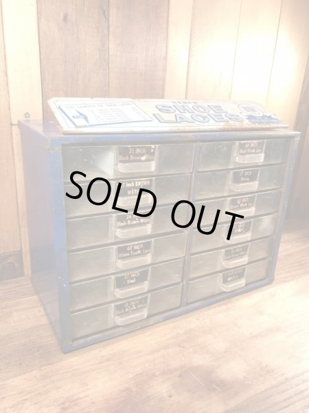 〜60年代頃のシューレースのビンテージのメタルキャビネット