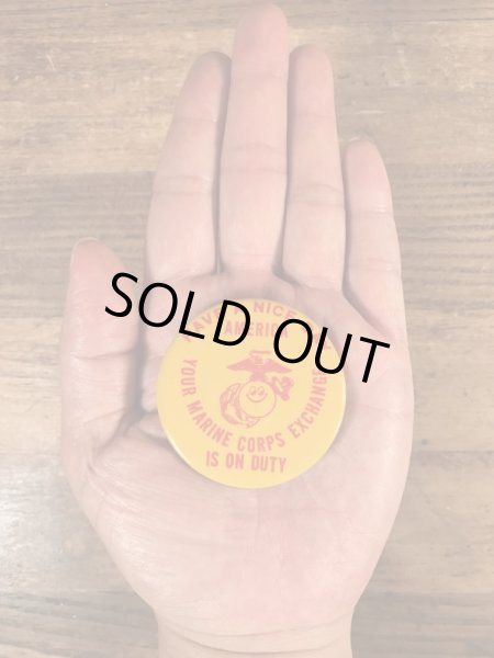 70年代頃のスマイルフェイスのビンテージの缶バッジ