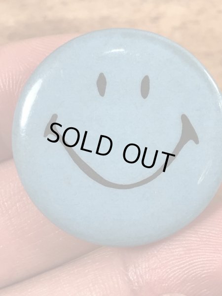 70年代頃のスマイルフェイスのビンテージの缶バッチ