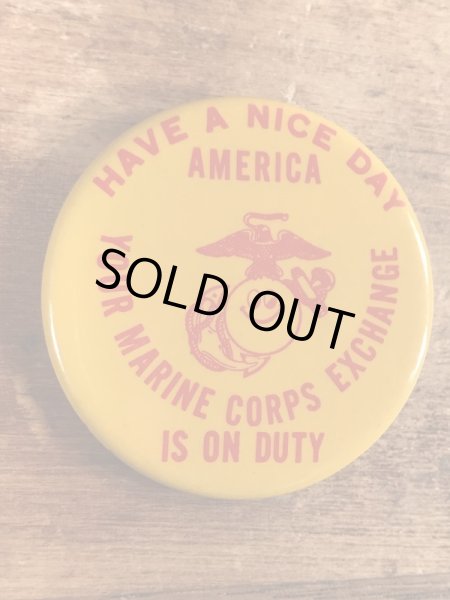 70年代頃のスマイルフェイスのビンテージの缶バッジ