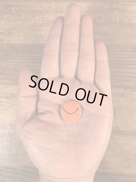 70年代頃のスマイルのビンテージの缶バッジ