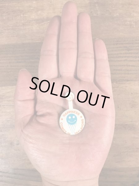 60年代頃〜のアイスクリームが描かれたビンテージのタブバッジ