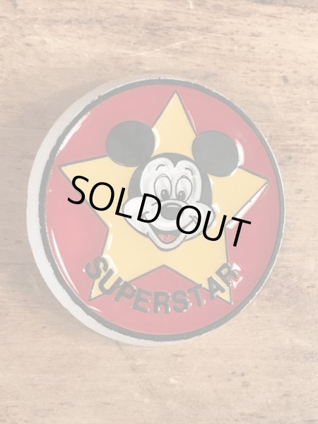 80年代頃のミッキーマウスのビンテージのバッチ