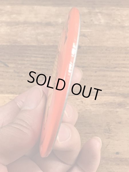 70年代頃のくまのプーさんのビンテージの缶バッジ