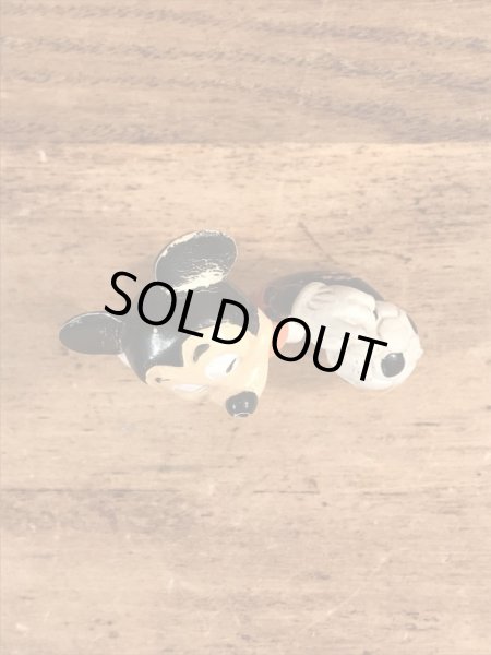 80年代頃のサッカーをしているミッキーマウスのビンテージのPVCフィギュア