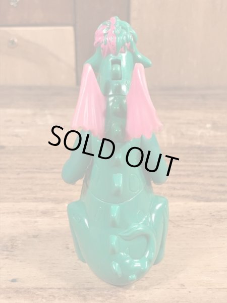 ディズニーのピートとドラゴンのエリオットのヴィンテージトイ