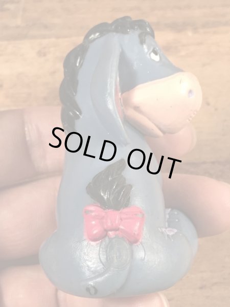 ディズニーのくまのプーさんのイーヨーのヴィンテージのおもちゃ