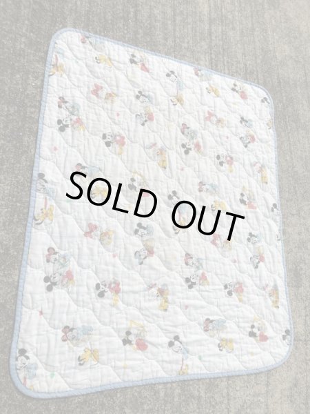 80年代頃のベイビーミッキーマウスのヴィンテージのキルティング生地