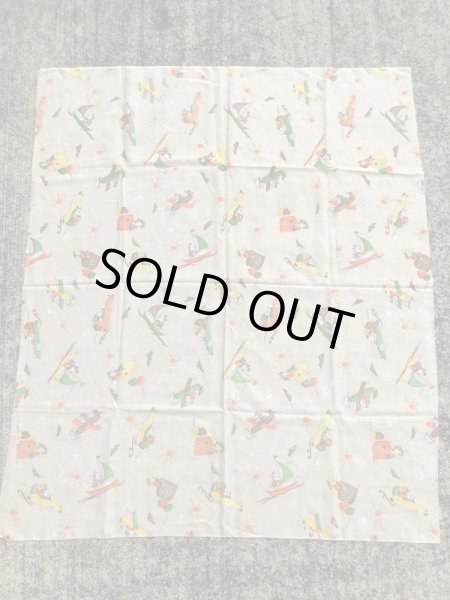 60~70年代頃の乗り物に乗ったミッキーマウスのビンテージの端切れ布