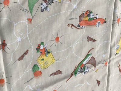 画像1: Disney Mickey Mouse “Vehicle” Cloth　ミッキーマウス　ビンテージ　端切れ生地　ディズニー　60~70年代