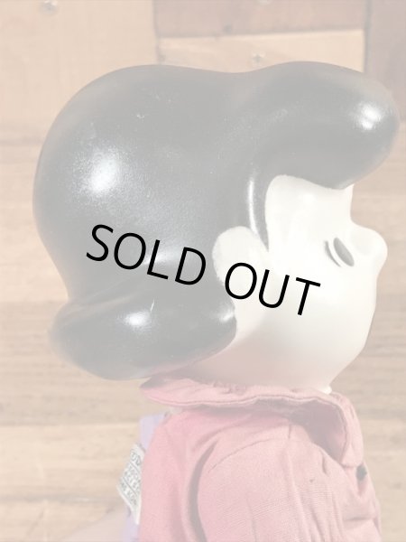 60年代のスヌーピーのルーシーのビンテージのポケットドール