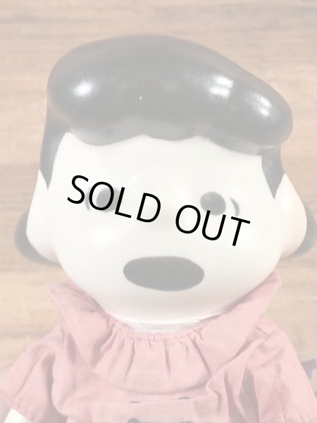 60年代のスヌーピーのルーシーのビンテージのポケットドール