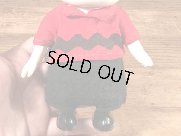 60年代のスヌーピーのチャーリーブラウンのヴィンテージのポケットドール