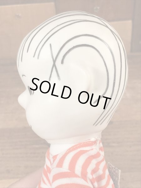 スヌーピーのライナスのヴィンテージのおもちゃ