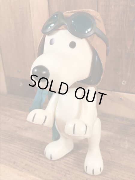 フライングエースのスヌーピーのヴィンテージトイ