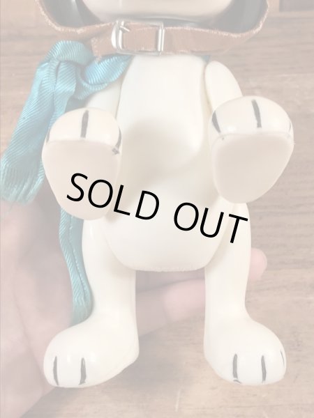 フライングエースのスヌーピーのヴィンテージトイ