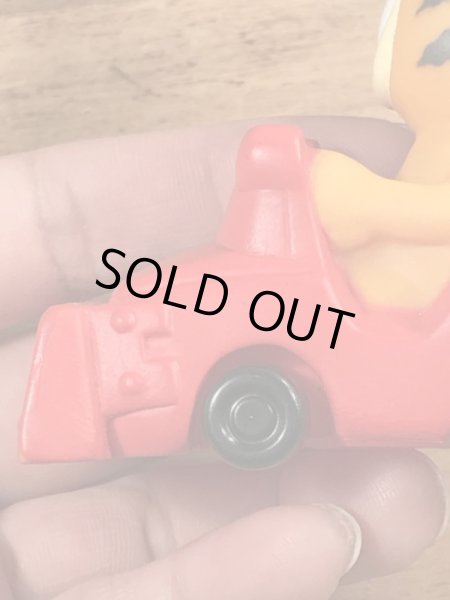 カールスジュニアのガーフィールドのビンテージのミールトイ