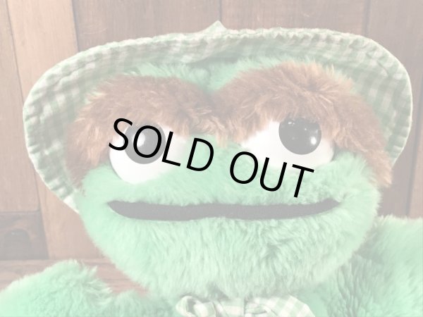 セサミストリートのオスカーのビンテージトイ