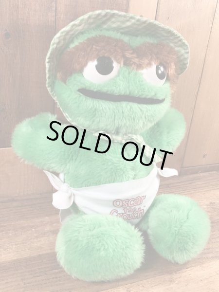 セサミストリートのオスカーのビンテージトイ