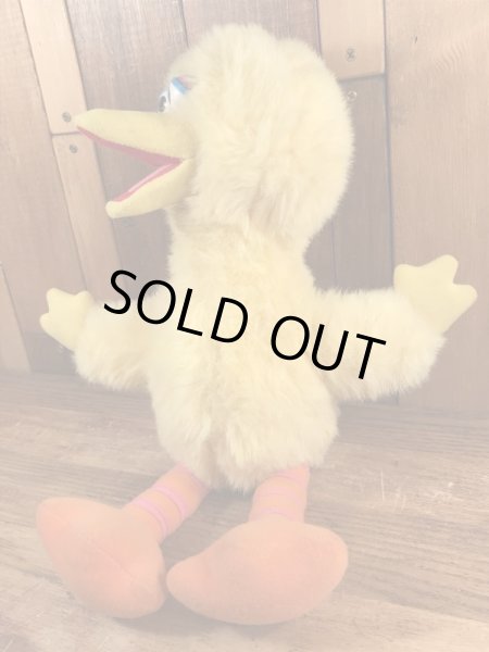 90年代のセサミストリートのビッグバードのビンテージのぬいぐるみ