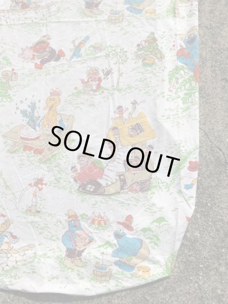 70~80年代のセサミストリートのビンテージのベッドシーツ