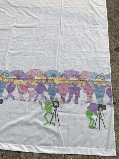 画像2: The Muppet Show “Kermit & Miss Piggy” Flat Sheet　カーミット　ビンテージ　フラットシーツ　ミスピギー　80年代