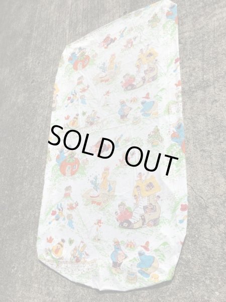 70~80年代のセサミストリートのビンテージのベッドシーツ