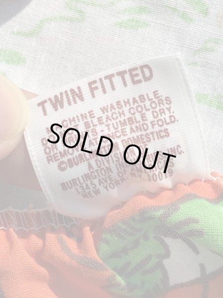 70~80年代のセサミストリートのビンテージのベッドシーツ