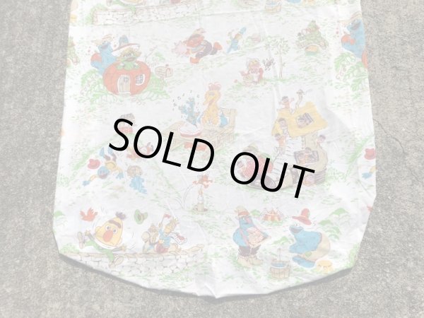 70~80年代のセサミストリートのビンテージのベッドシーツ