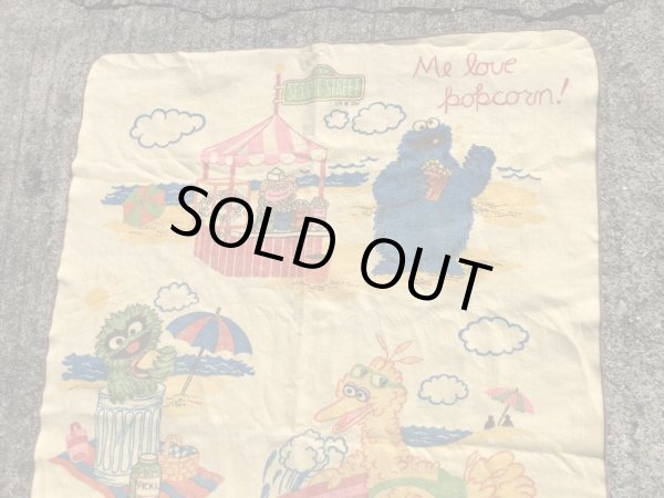 70年代のセサミストリートのヴィンテージのブランケット