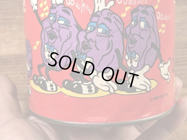 80年代のカリフォルニアレーズンのヴィンテージのTin缶